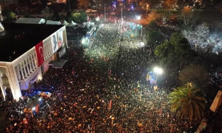 istanbul-sarachanedeki-protestolar-turistik-otellerde-rezervasyon-iptallerine-sebep-oldu-fqqOuPqB.jpg