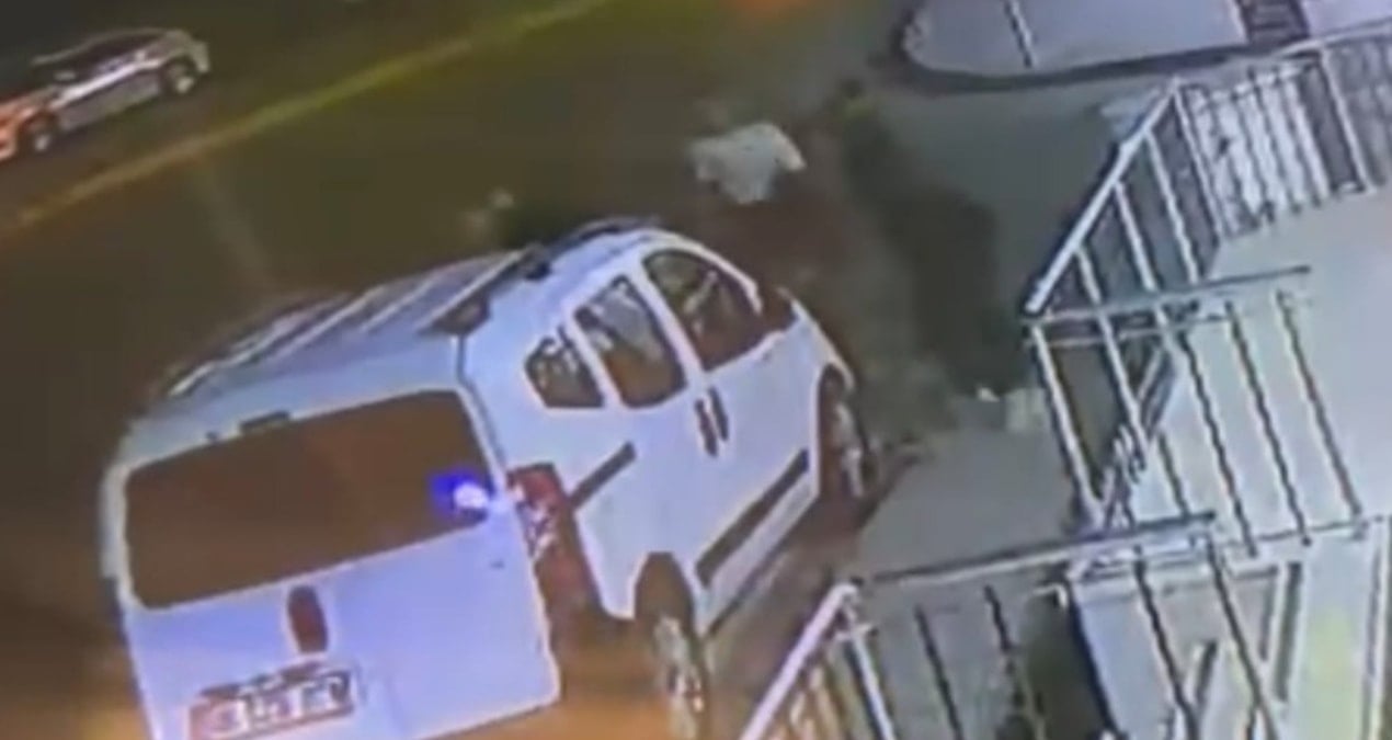 sosyal medyada baslayan tartisma kanli bitti 10 bicak darbesiyle yaralandi 7vV9e7a3