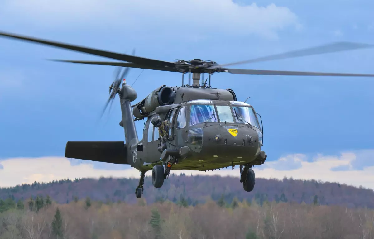 washingtonda helikopter kazasi 4 asker hayatini kaybetti efuhQAMy
