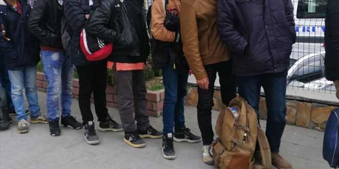 edirne ve kirklarelinde 20 duzensiz gocmen yakalandi SBTk4i9U.jpg