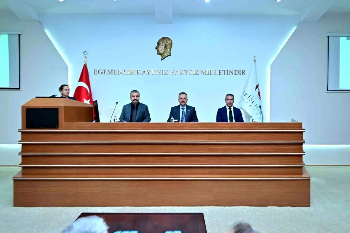 eskisehirde kadinin guclenmesi icin ilk toplanti yapildi cOpBNcG6.jpg