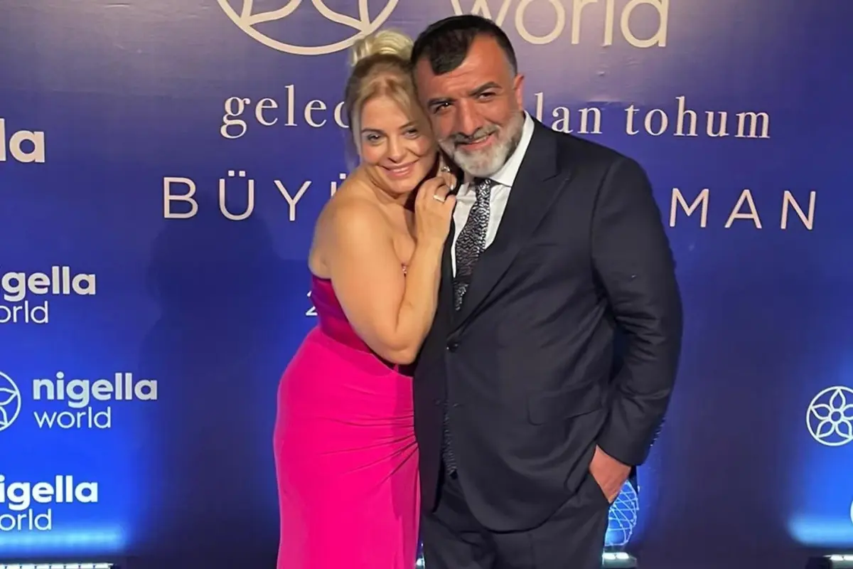 nazan ve fatih ekeye guvenilir urun zirvesinden cifte odul AdFLYpUR