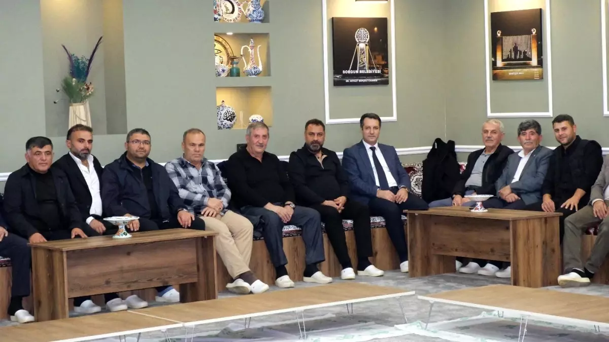 sorgun belediye baskani ekinci muhtarlar gunu icin muhtarlarla bir araya geldi 16QuQQlU.jpg