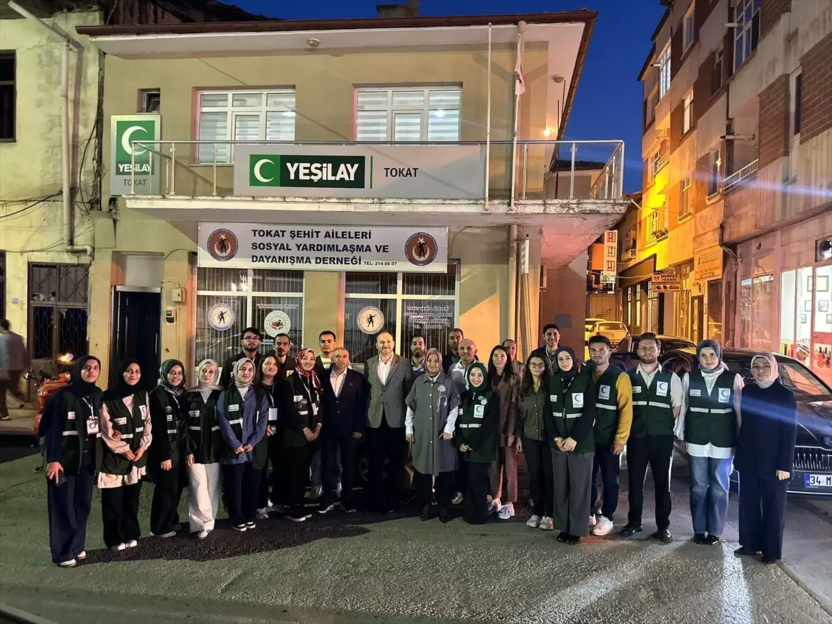 yesilay baskani dinc tokatta tjhyFUXr.jpg