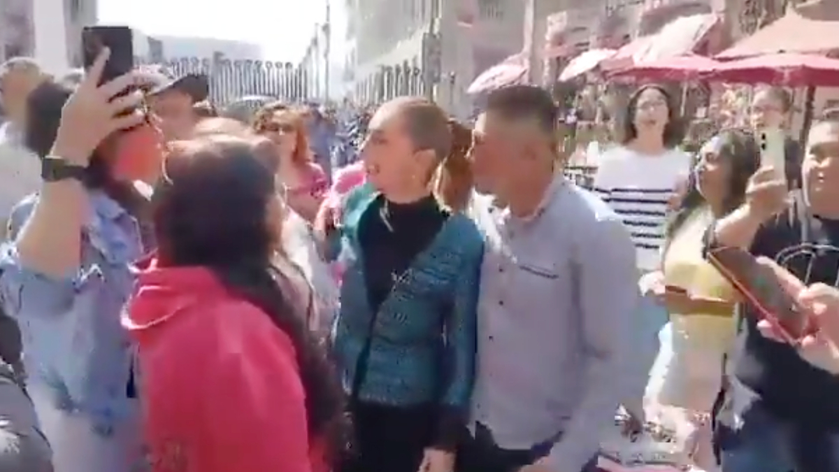 meksika devlet baskanina vatandastan sokak ortasinda taciz SWUDOBVa.jpg