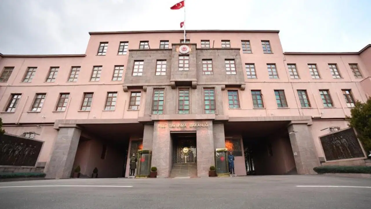 MSB’den Son Dakika Açıklaması: Kırıma Uğrayan CH-47 Helikopterindeki Personelin Sağlık Durumu İyi