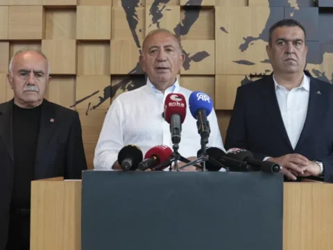 Gazeteci yavuz oghan gursel tekin hakkinda suc duyurusunda bulundu PZzJMJqg