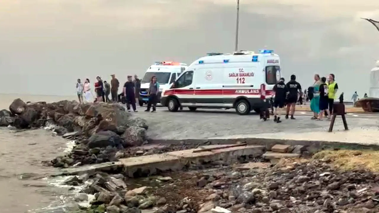 Tekirdagda denize giren 1 kisi kayboldu arama calismalari baslatildi 7n2k5xus